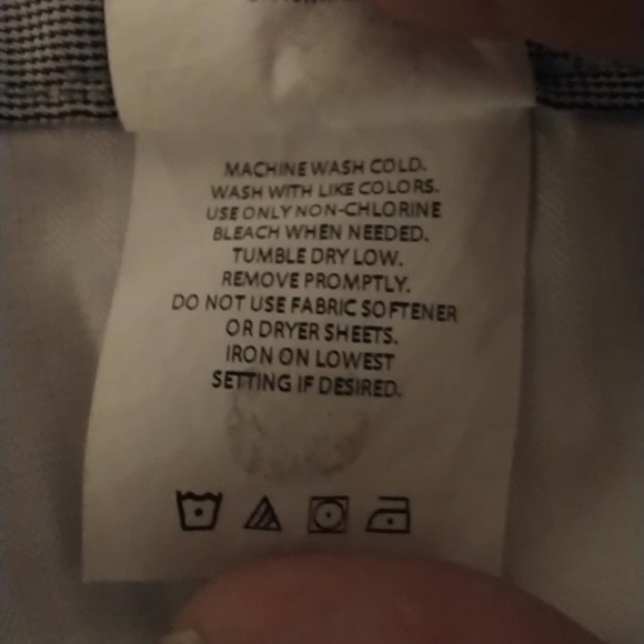 Cool 18 Pro Flat Front Golf Shorts. Men's Size 40. Gray Checkered. - Picture 5 of 5